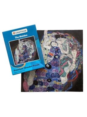 Wooden Puzzle with Random Animal
Shapes - Klimt "The Maiden"